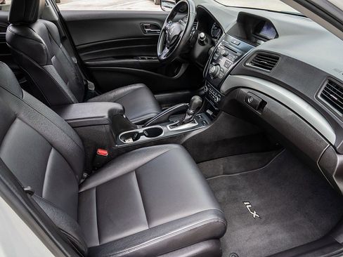 Used 2018 Acura ILX FWD image 18