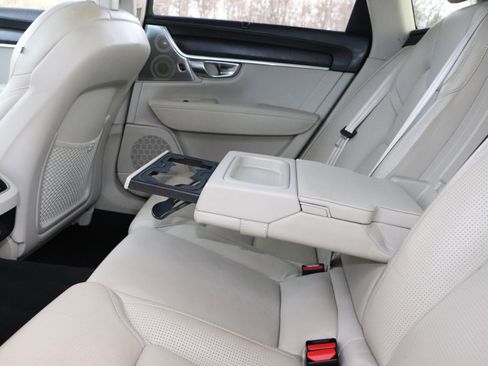 Used 2017 Volvo V90 T6 Cross Country AWD/4WD image 16