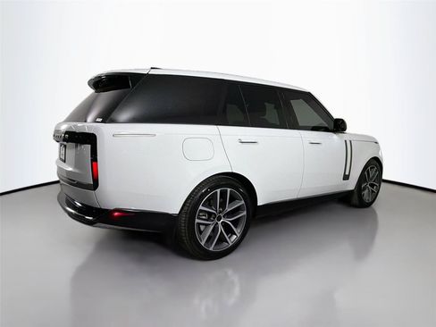 New 2026 Land Rover Range Rover SE AWD/4WD image 5