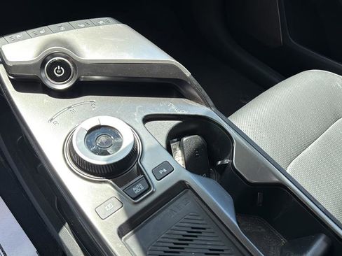 Used 2022 Kia EV6 Wind AWD/4WD image 29