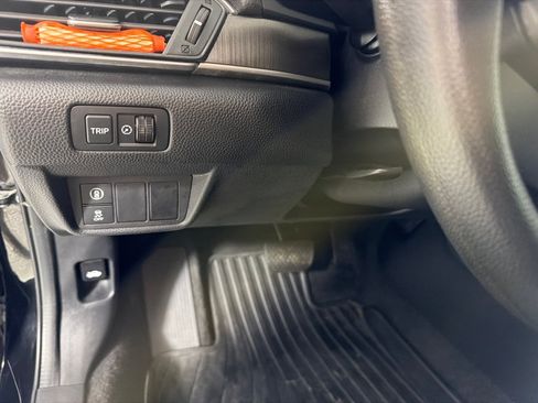 Used 2018 Honda Accord LX image 11
