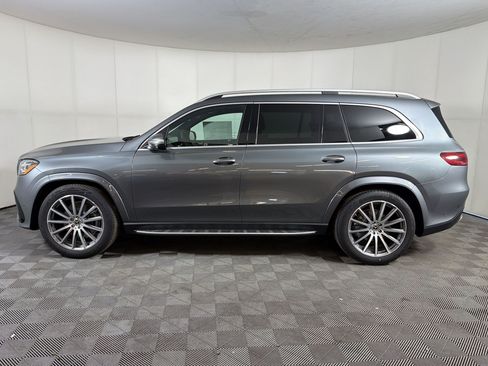 New 2026 Mercedes-Benz GLS 580 4MATIC image 2