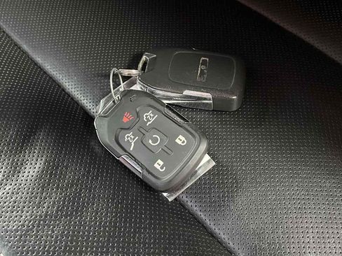 Used 2018 GMC Yukon Denali w/ Denali Ultimate Package AWD/4WD image 36