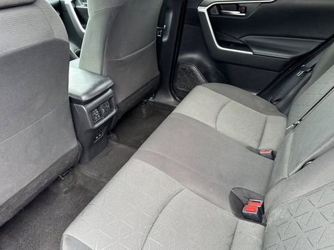 Certified 2022 Toyota RAV4 XLE image 16