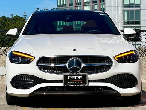 Used 2025 Mercedes-Benz C 300 4MATIC Sedan image 3