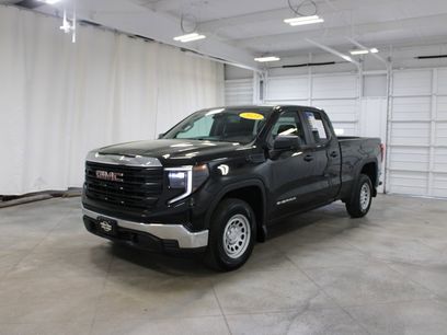 Used 2023 GMC Sierra 1500 Pro w/ Pro Value Package