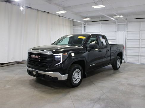 Used 2023 GMC Sierra 1500 Pro w/ Pro Value Package RWD image 4