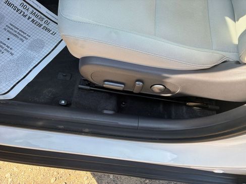 Used 2025 Hyundai Kona SEL image 24