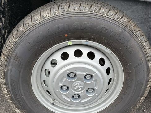 New 2026 RAM ProMaster 2500 w/ Convenience Group image 2