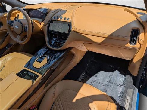 Used 2021 Aston Martin DBX AWD/4WD image 23