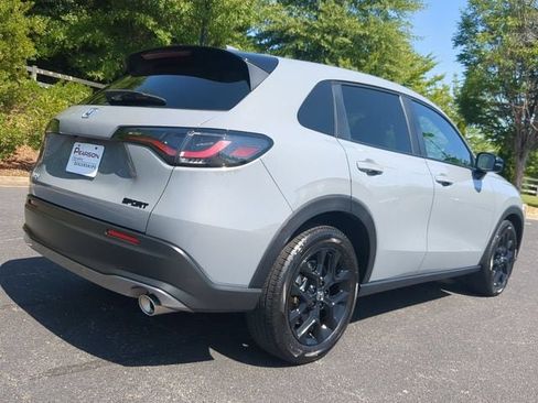 Used 2025 Honda HR-V Sport image 4