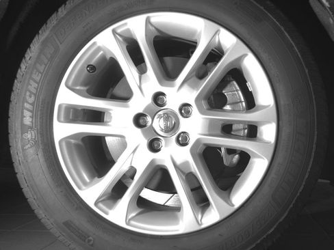 Used 2015 Volvo XC60 T5 AWD/4WD image 11