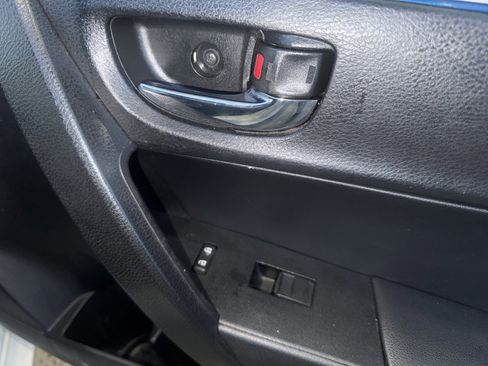 Used 2016 Toyota Corolla L image 21