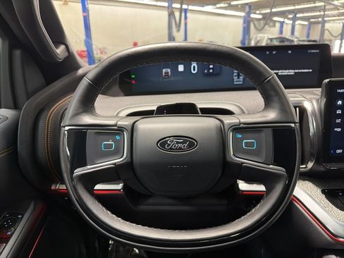Certified 2025 Ford Expedition Tremor AWD/4WD image 18