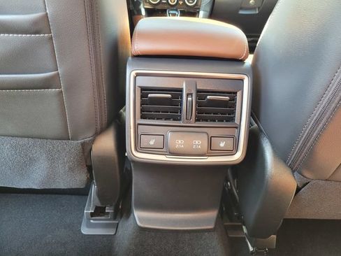 Used 2022 Subaru Forester Touring w/ Popular Package #2 AWD/4WD image 17