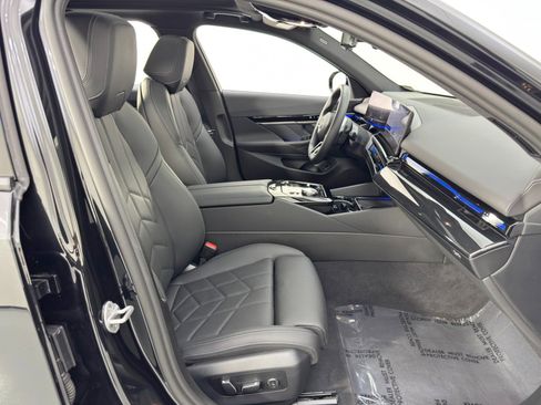 Used 2026 BMW 530i w/ M Sport Package image 16