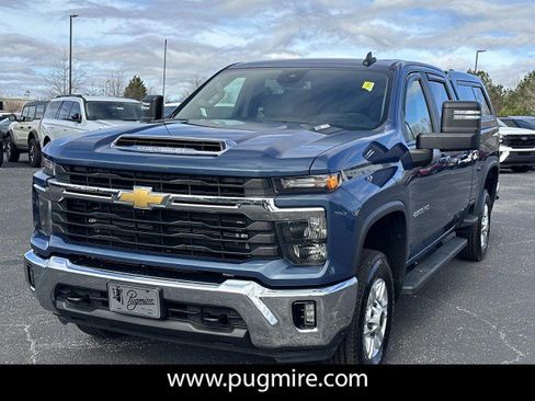 Used 2024 Chevrolet Silverado 2500 LT w/ All Star Edition image 3