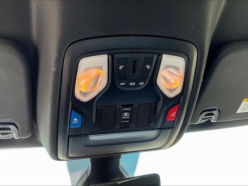 Used 2022 RAM 1500 Big Horn AWD/4WD image 18