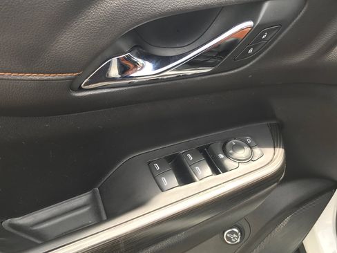 Certified 2019 GMC Acadia SLT AWD/4WD image 17