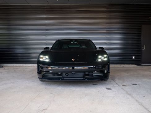 Certified 2025 Porsche Taycan RWD image 10