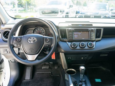 Used 2015 Toyota RAV4 LE AWD/4WD image 13
