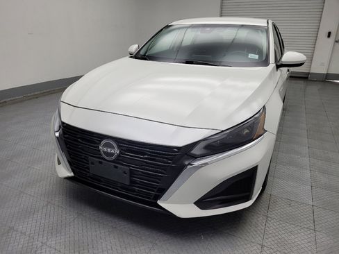 Used 2023 Nissan Altima 2.5 SV image 15