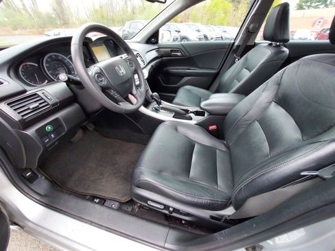 Used 2015 Honda Accord EX-L image 7