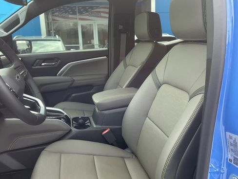 Used 2026 Chevrolet Colorado ZR2 w/ Technology Package image 14