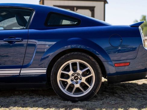 Used 2007 Ford Mustang Shelby GT500 RWD image 5