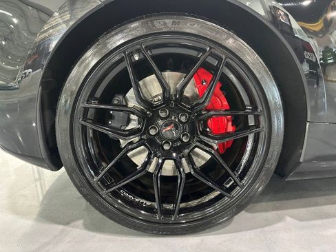Used 2025 Chevrolet Corvette Z06 RWD image 10