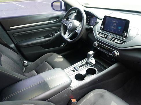 Used 2021 Nissan Altima 2.5 SV w/ SV Premium Package FWD image 27