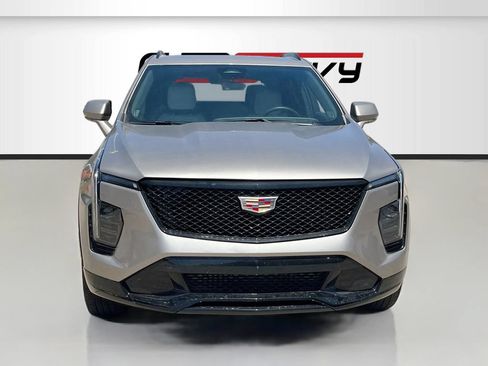 Used 2024 Cadillac XT4 Sport FWD image 2