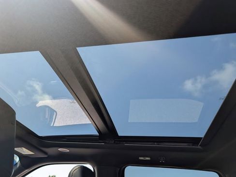 Used 2025 Ford F150 Raptor image 10