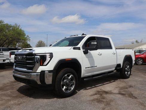 New 2026 GMC Sierra 2500 SLE w/ SLE Value Package; AWD/4WD image 3