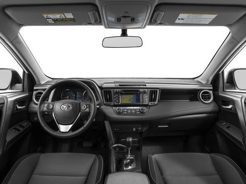 Used 2018 Toyota RAV4 XLE w/ Plus Extra Value Package AWD/4WD image 8