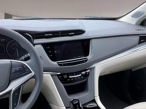 New 2026 Cadillac XT5 Premium Luxury w/ Driver Assist Package FWD image 7