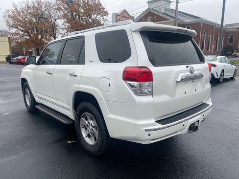 Used 2011 Toyota 4Runner SR5 image 7
