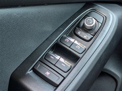 Certified 2025 Subaru Crosstrek 2.5i Limited w/ Popular Package #3A image 28