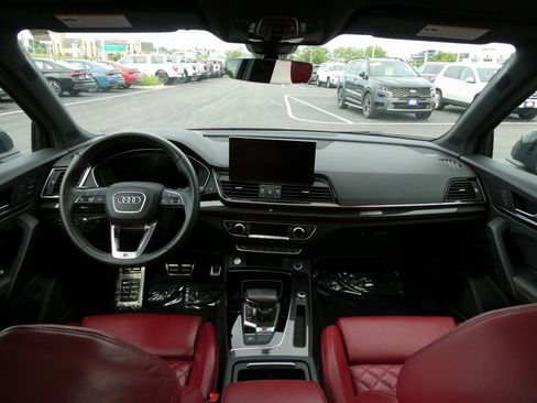 Used 2022 Audi SQ5 Prestige w/ Prestige Package image 41