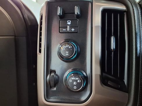 Used 2018 GMC Sierra 1500 Denali AWD/4WD image 18