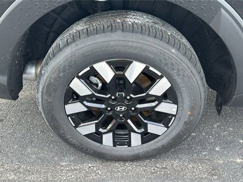 New 2025 Hyundai Santa Cruz SE image 4