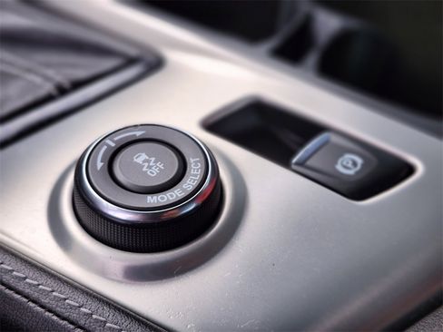 Used 2018 Chevrolet Corvette Stingray Coupe w/ 1LT image 16