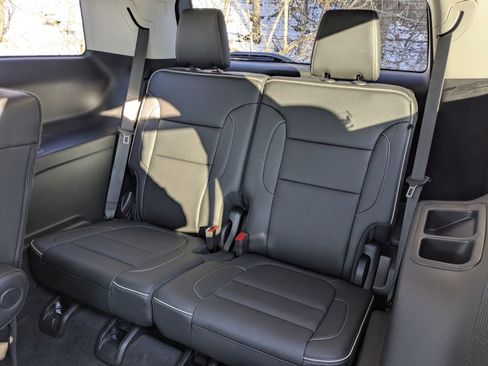 Certified 2023 GMC Acadia Denali w/ Denali Ultimate Package image 30