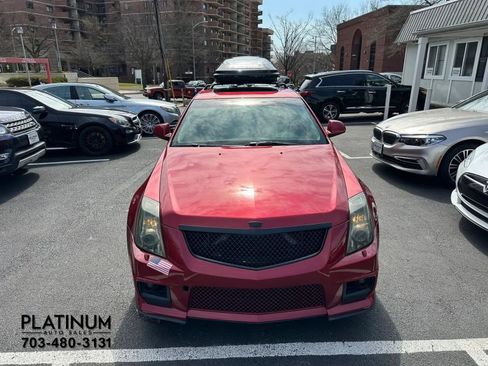 Used 2010 Cadillac CTS Premium image 4