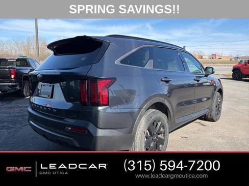 Used 2021 Kia Sorento S w/ Panoramic Sunroof Package image 6