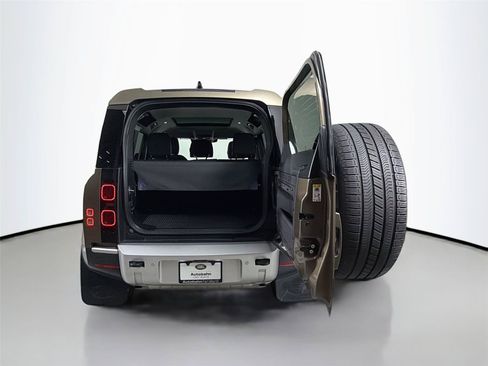Certified 2024 Land Rover Defender 110 S AWD/4WD image 25
