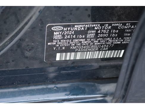 Used 2025 Genesis G70 2.5T image 29