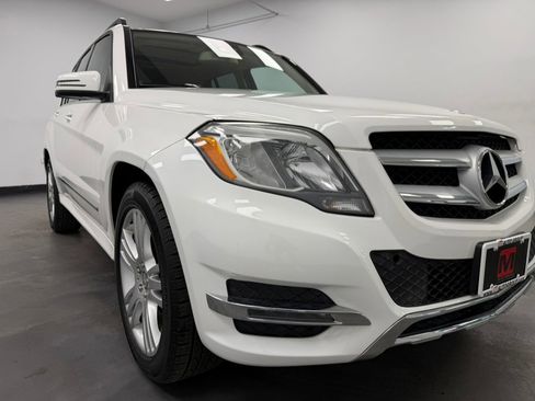 Used 2015 Mercedes-Benz GLK 350 4MATIC 4dr GLK 350 w/ Premium 1 Package image 21