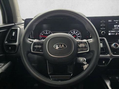 Used 2021 Kia Sorento LX FWD image 15