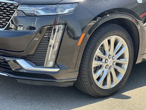 Certified 2023 Cadillac XT6 Premium Luxury AWD/4WD image 7